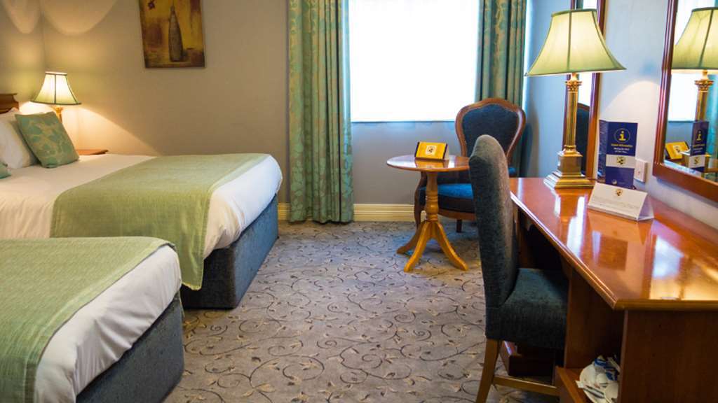 Ardboyne Hotel Наван Номер фото